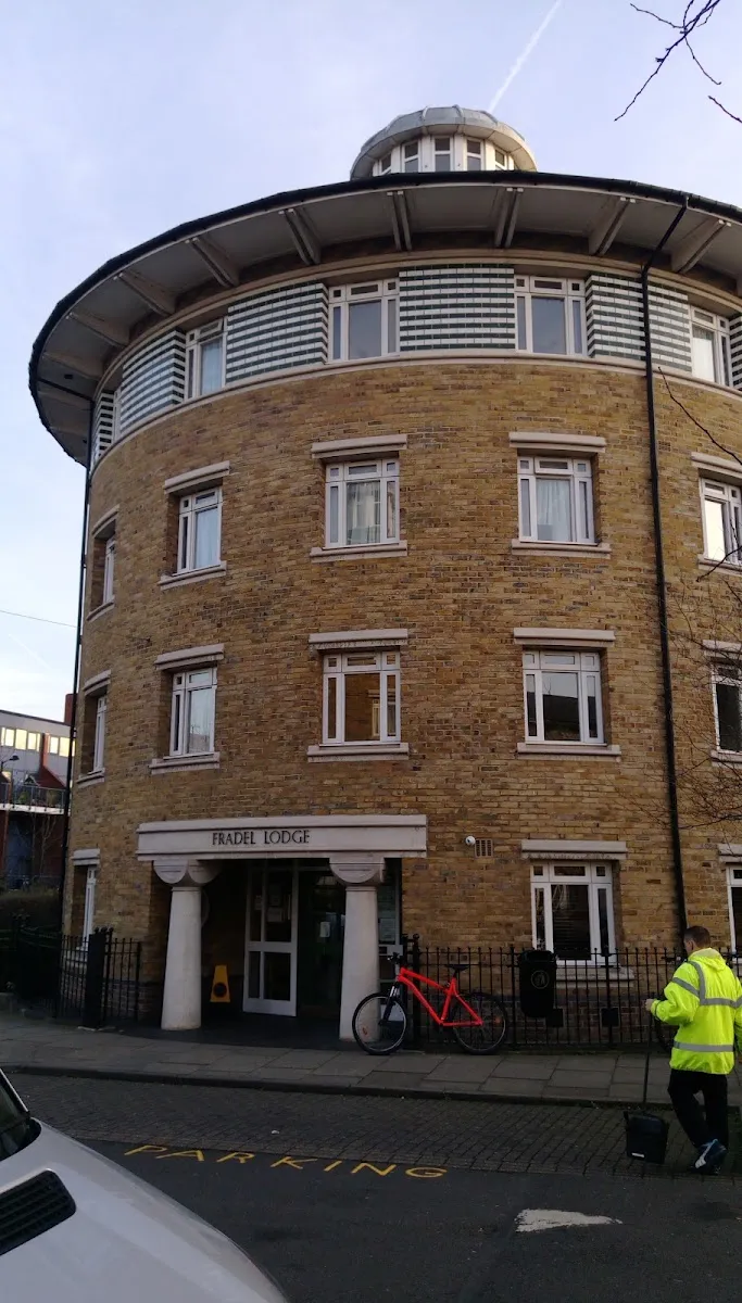 Schonfeld Square Care Home — foto 3