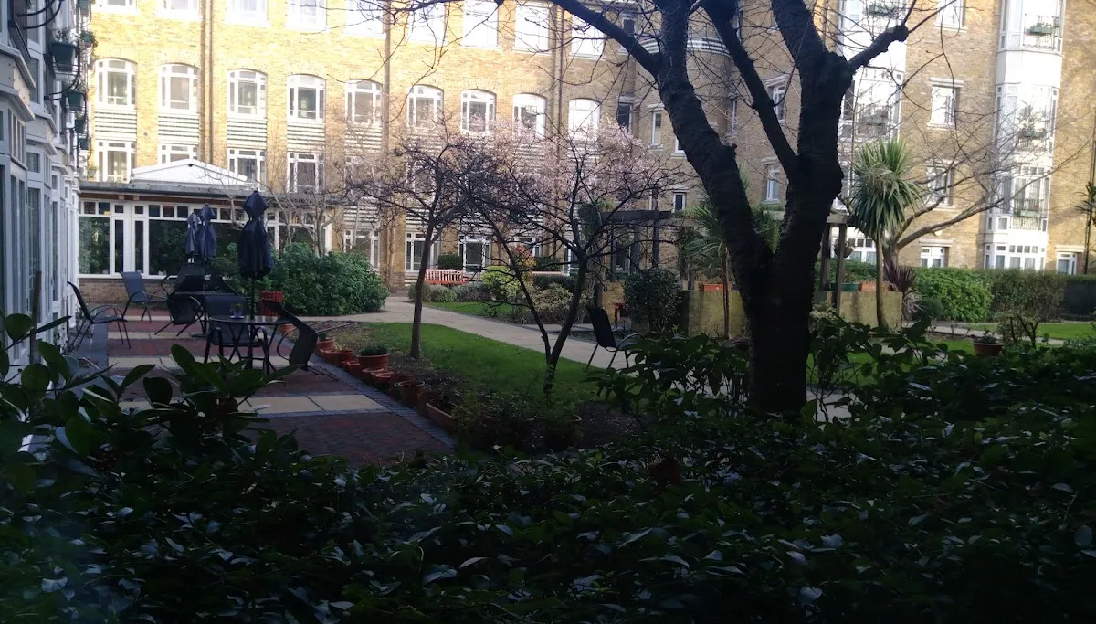Schonfeld Square Care Home — foto 5