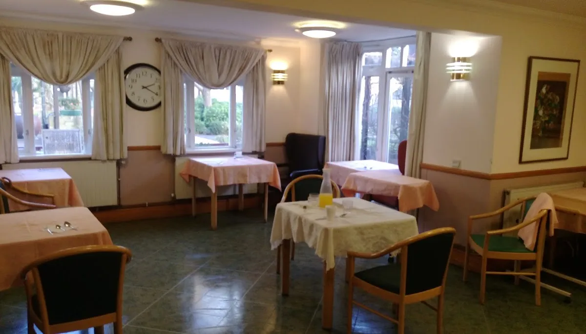 Schonfeld Square Care Home — foto 6