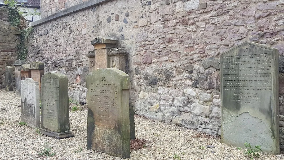 Sciennes Jewish Burial Ground — photo 5