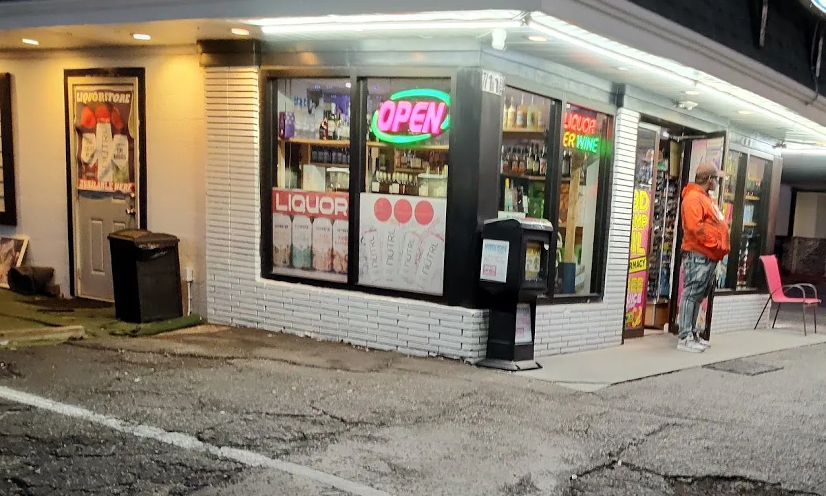 seagull liquor (new kosher market) — photo 2