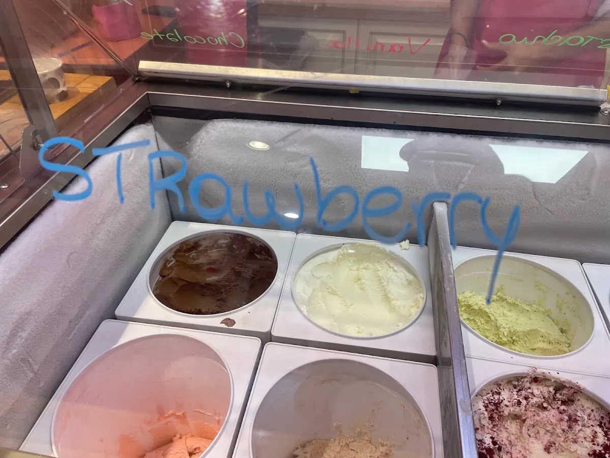 Serendipity Creamery & Yogurt Cafe — foto 4