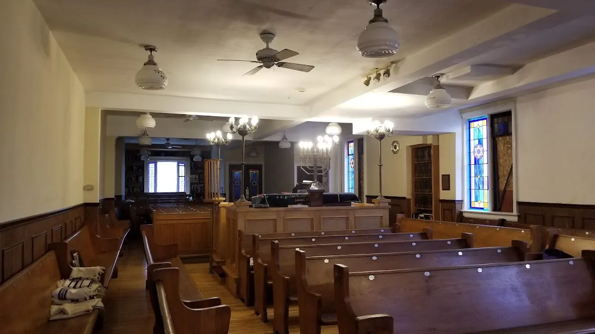 Shaarei Tzedec Congregation- The Markham Street Shul — photo 2