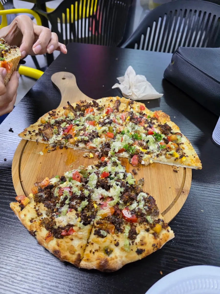 Shaki's Pizza — foto 2