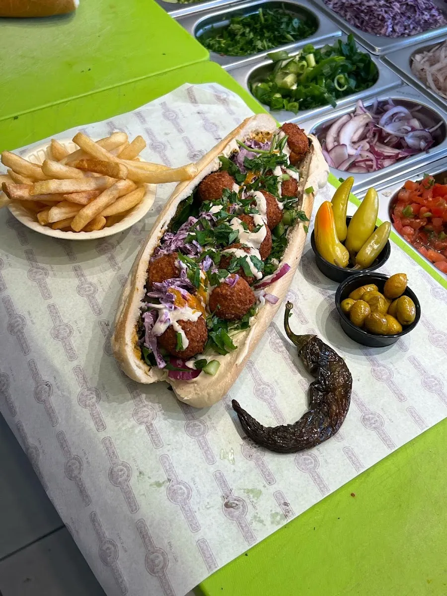 Shalom Falafel (Shaarei HaIr)