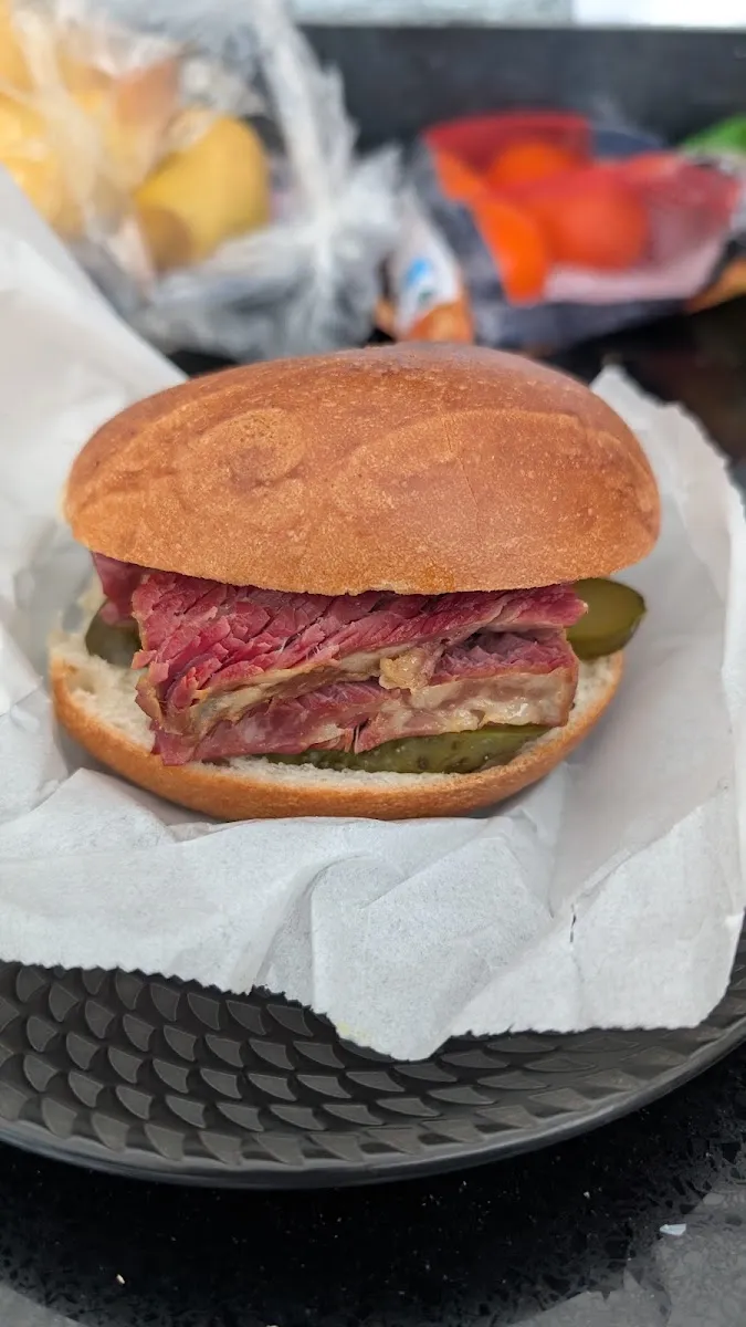 Shalom Hot Bagels - Bakery Patisserie Delicatessen — photo 10