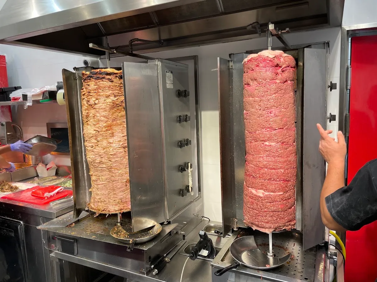 Shawarma Dabush (West Rishon LeZion)