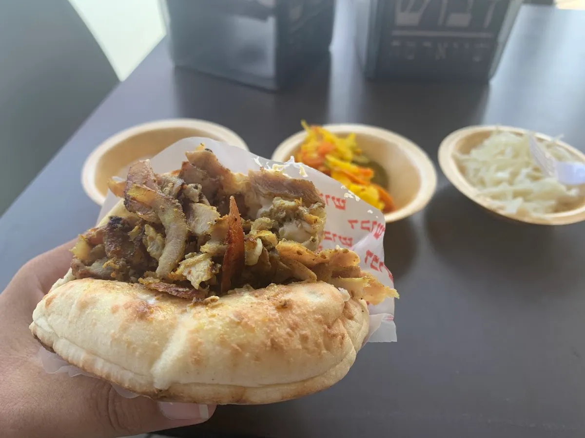 Shawarma Dabush (West Rishon LeZion) — photo 2