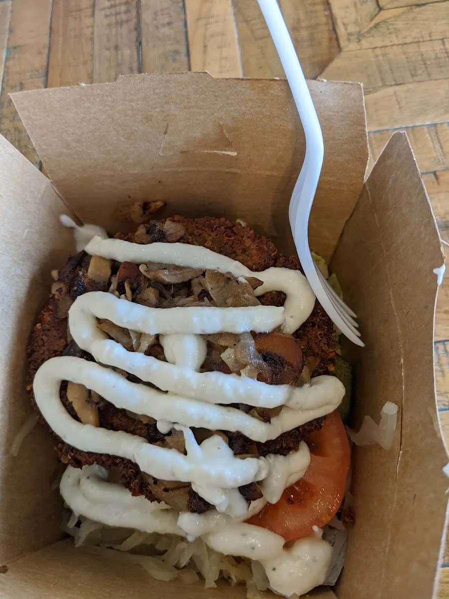 Sheli's Burgers & Fried Chicken — foto 7