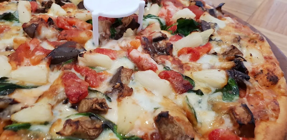 Shemesh Vegetarian Pizza Bar & More — foto 9