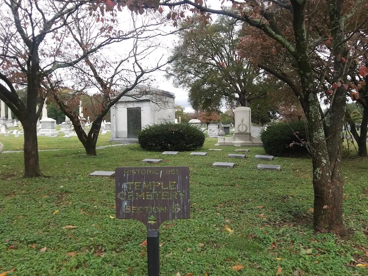 Sherith Israel and West End Synagogue Cemetery — foto 2
