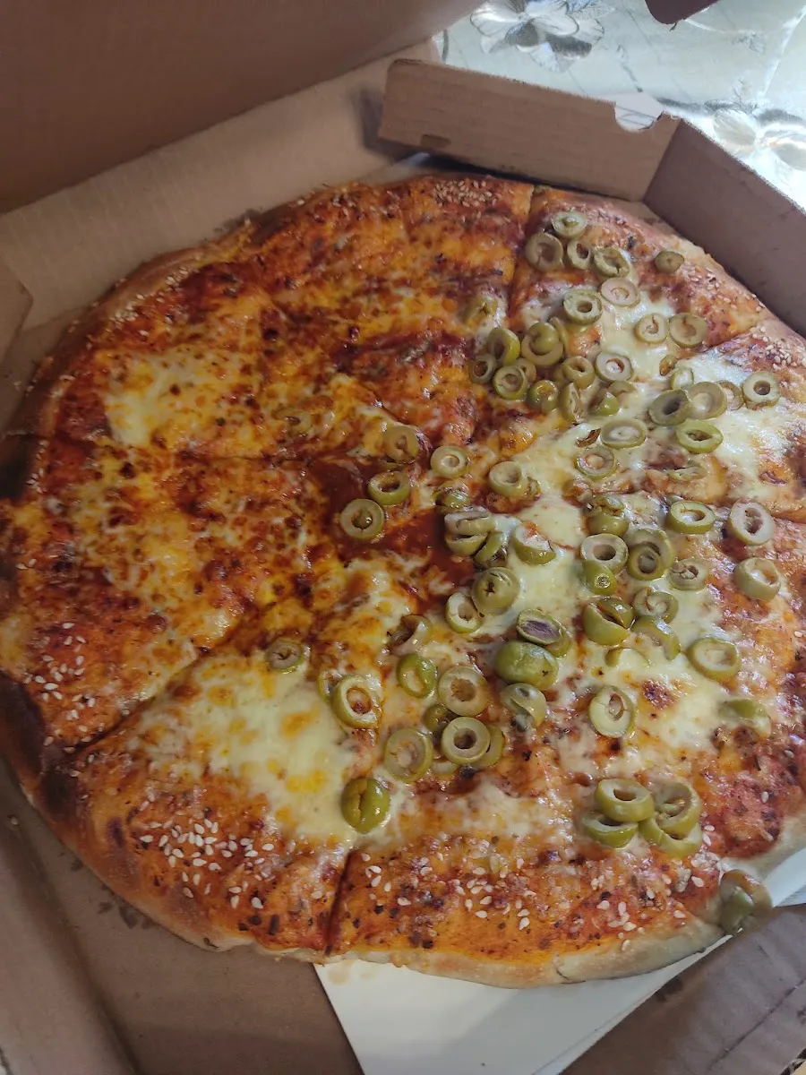 Shir HaPizza — photo 3