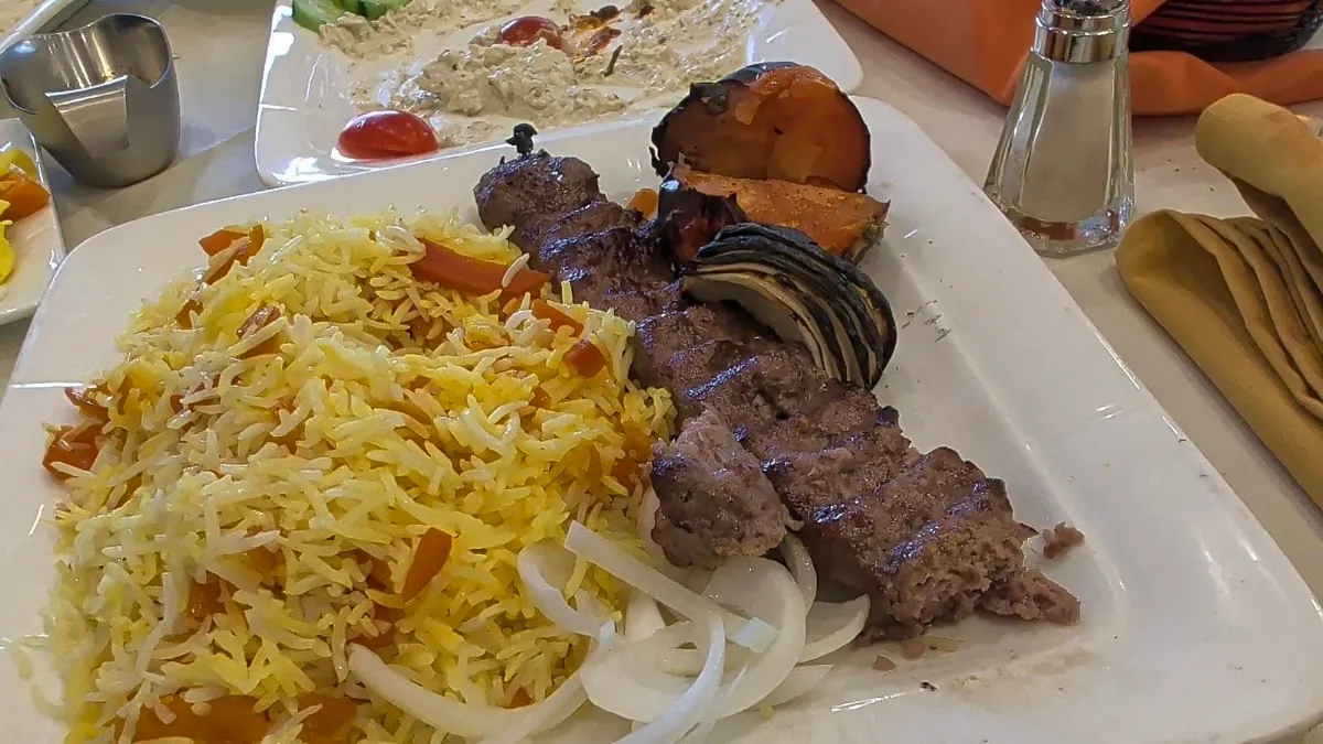 Shiraz — foto 4