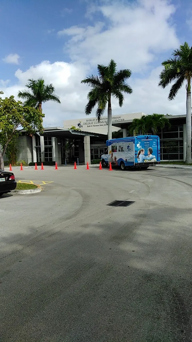 Shirley & Barton Weisman Delray Community Center - Ruth & Norman Rales Jewish Family Services — foto 7