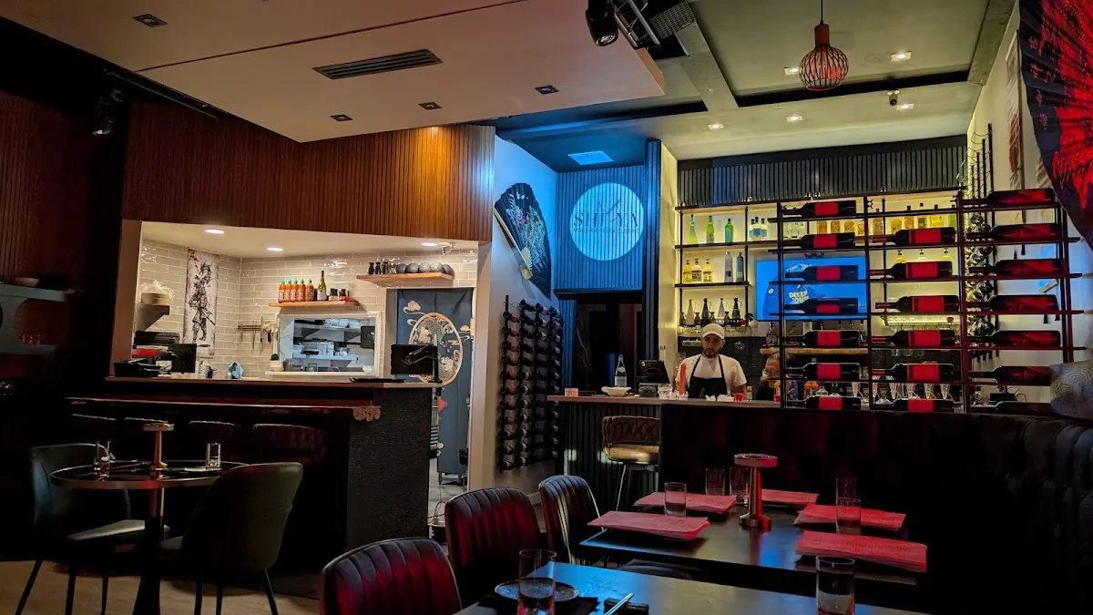 SHIYA Modern Asian Cuisine — photo 4
