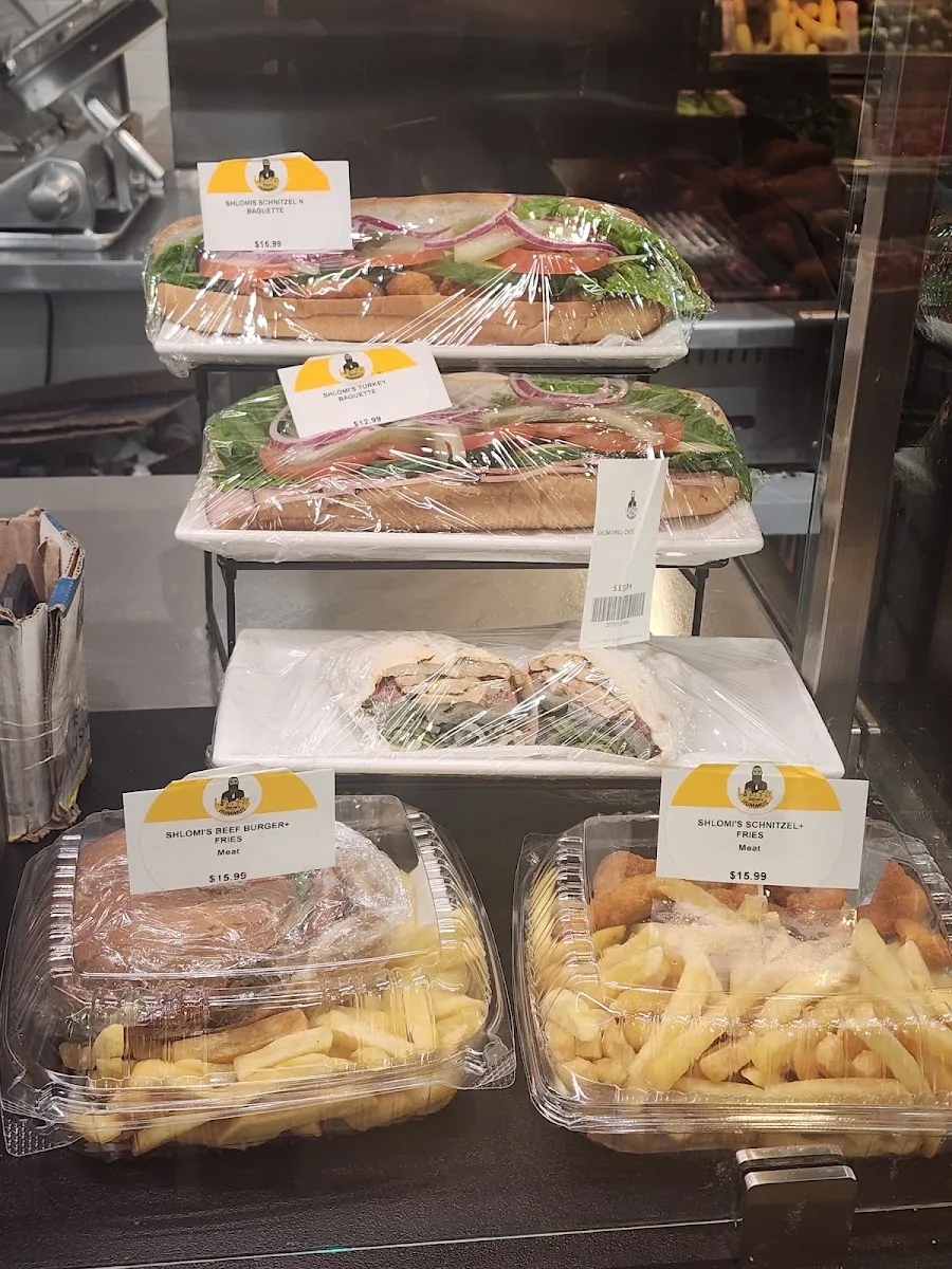 Shlomis Hummus Hallandale — foto 5