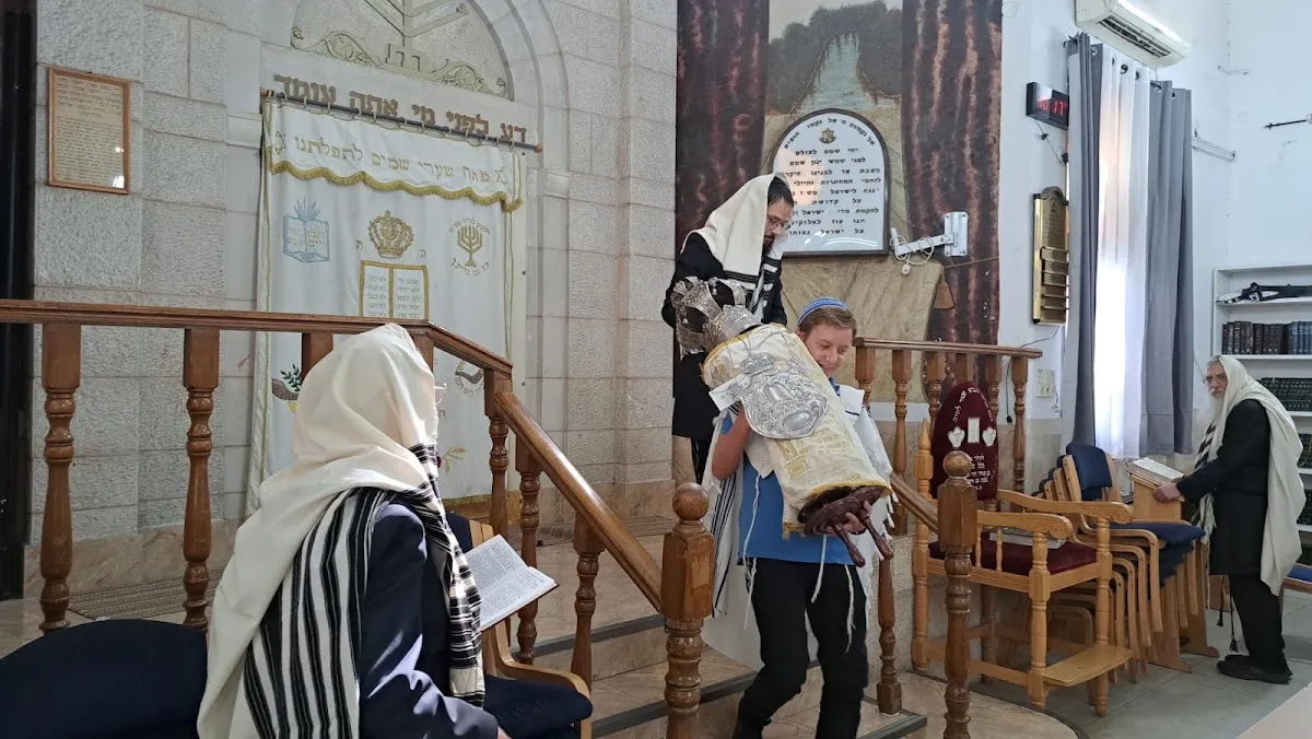 Shoneh Halachot Synagogue — foto 3