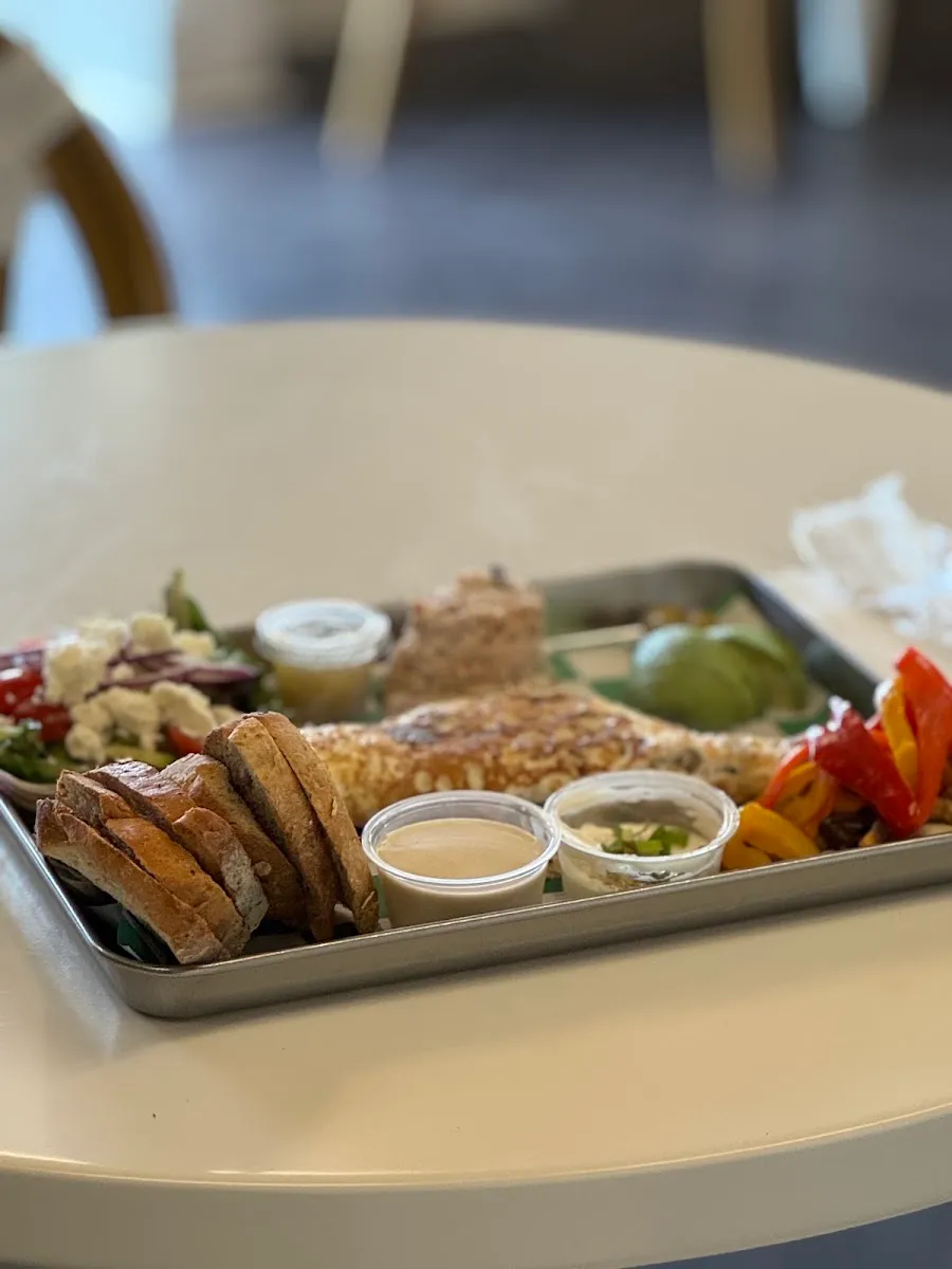 Shook healthy cafe & juice bar — photo 10