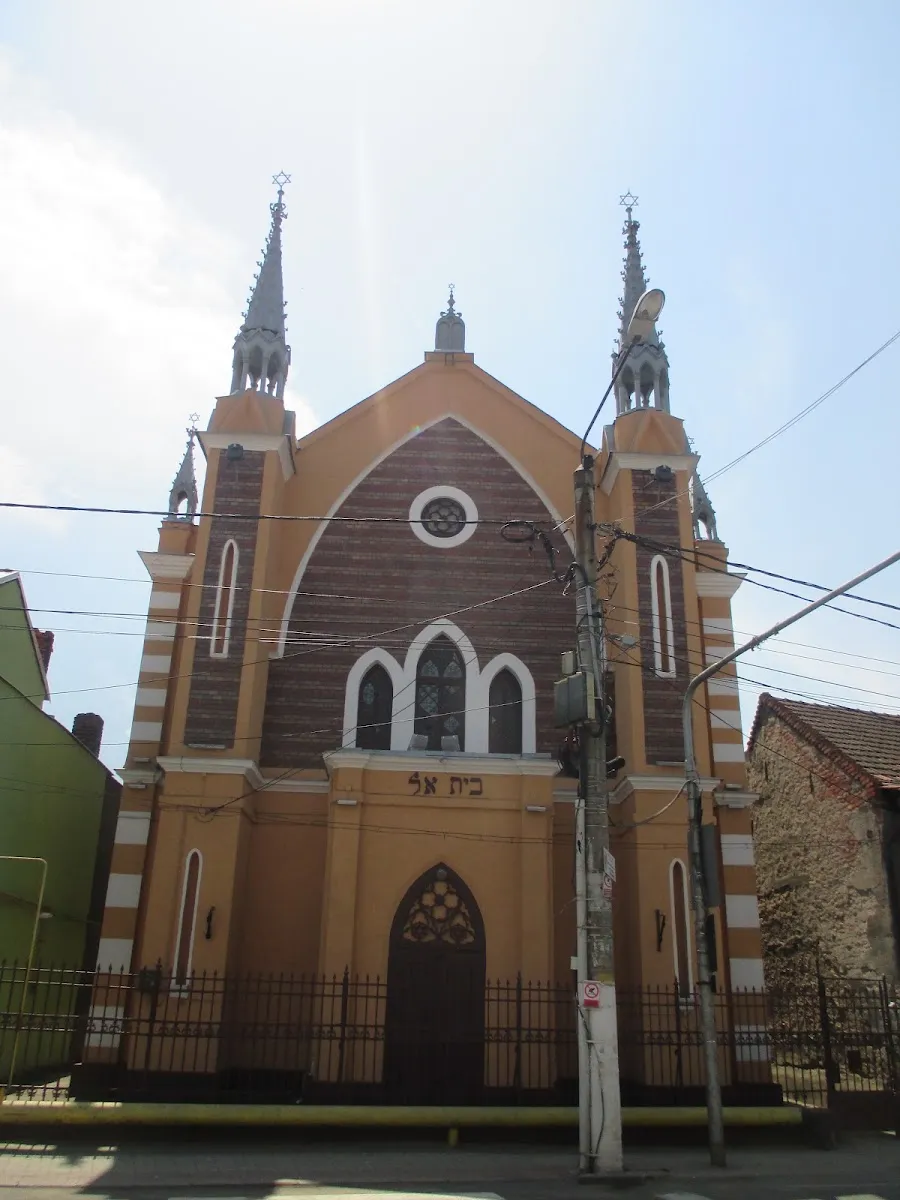 Sinagoga Beit El de Caransebes — foto 5