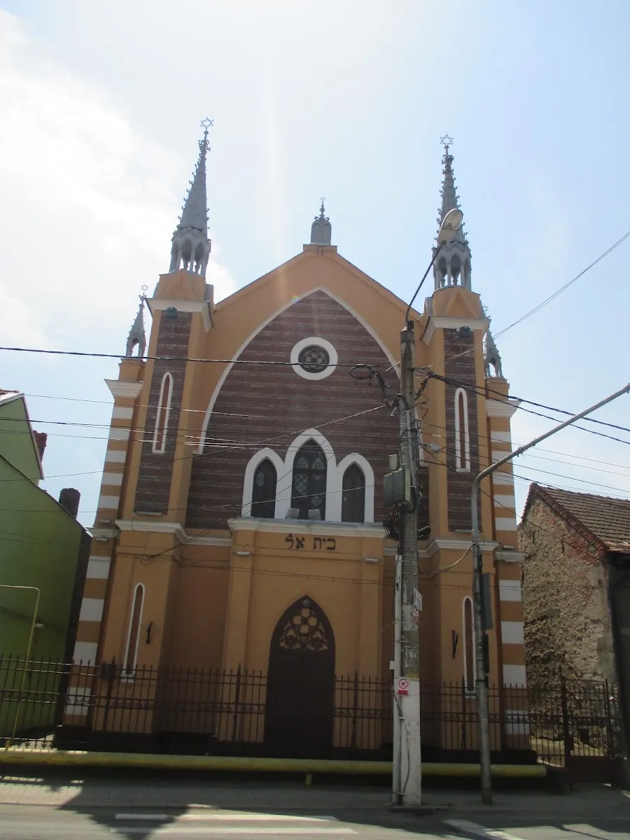 Sinagoga Beit El de Caransebes — foto 7