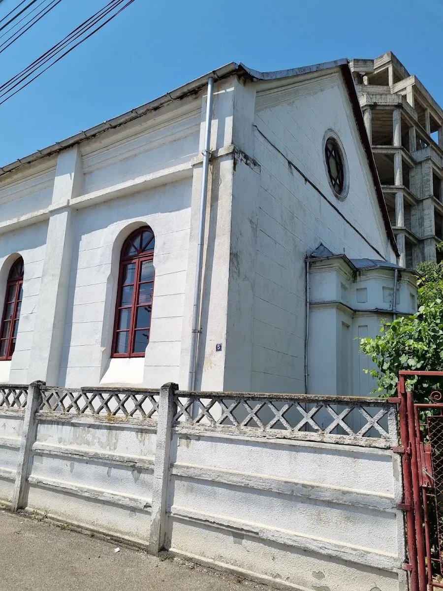 Sinagoga de Câmpina — photo 3