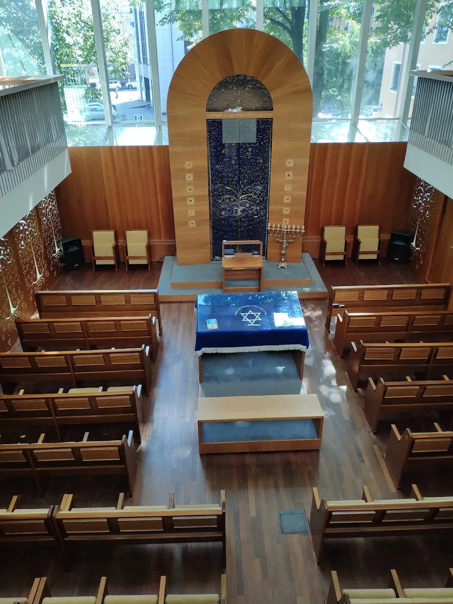 Sinagoga de Tallin — photo 3