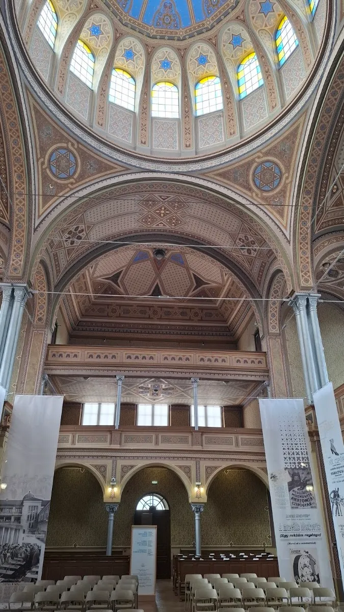 Sinagoga ortodoxa de Oradea — photo 8