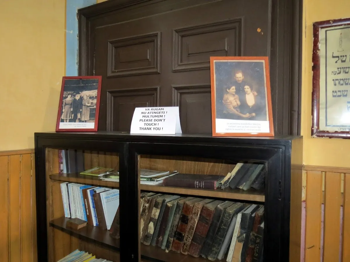Sinagoga Vijniter Klaus de Sighet — foto 8