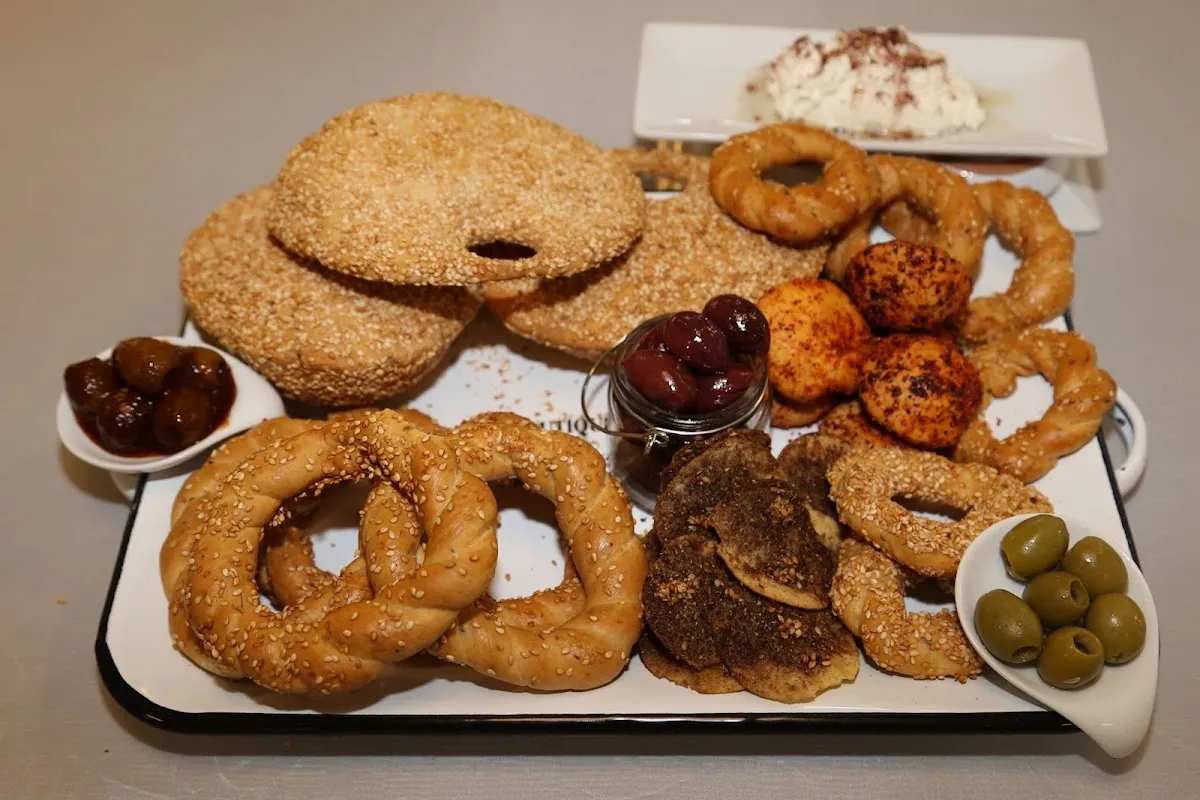 Sinai Deli & Bakery de Marina — photo 3
