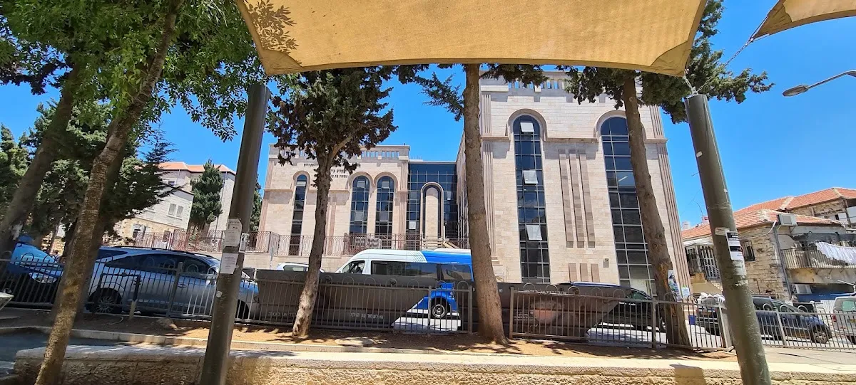 Skver Synagogue — foto 4