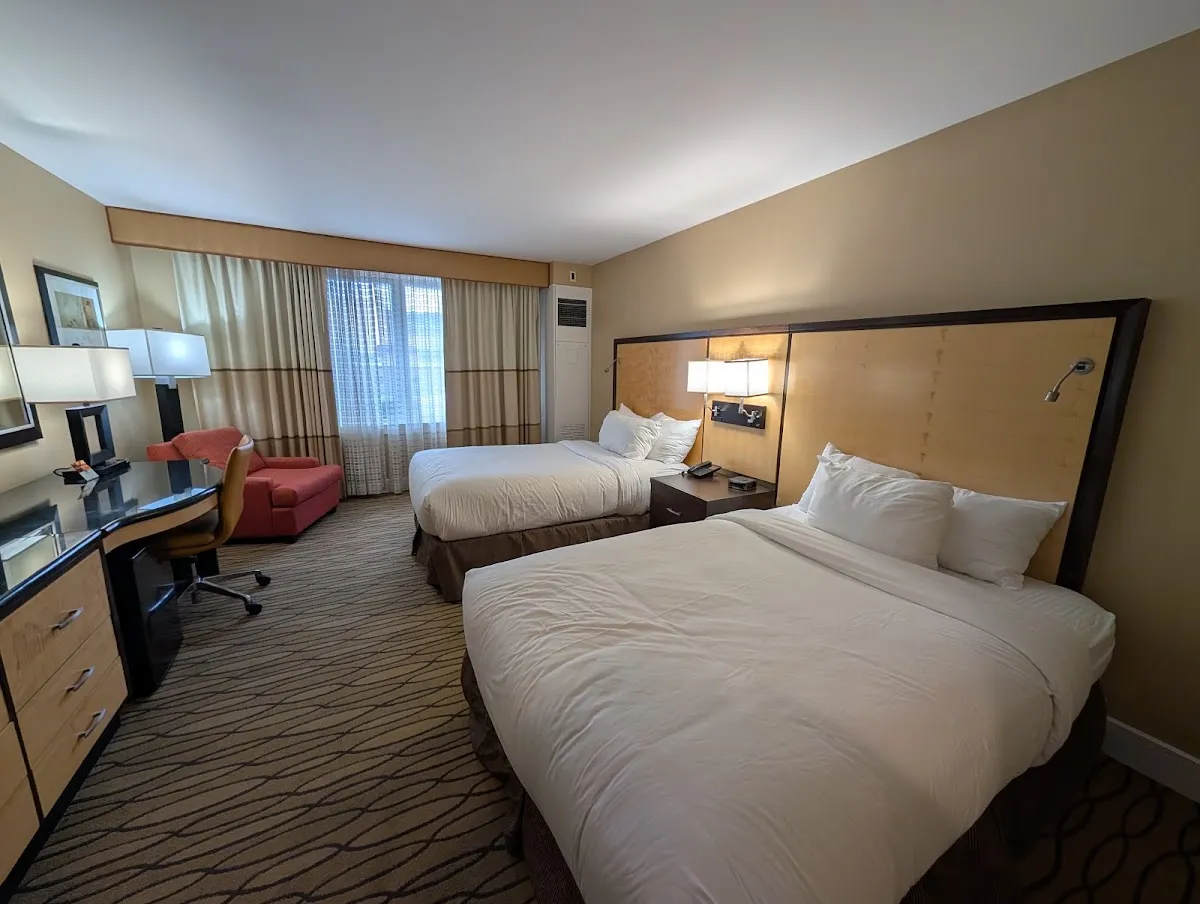Sleepy Hollow Hotel — photo 2