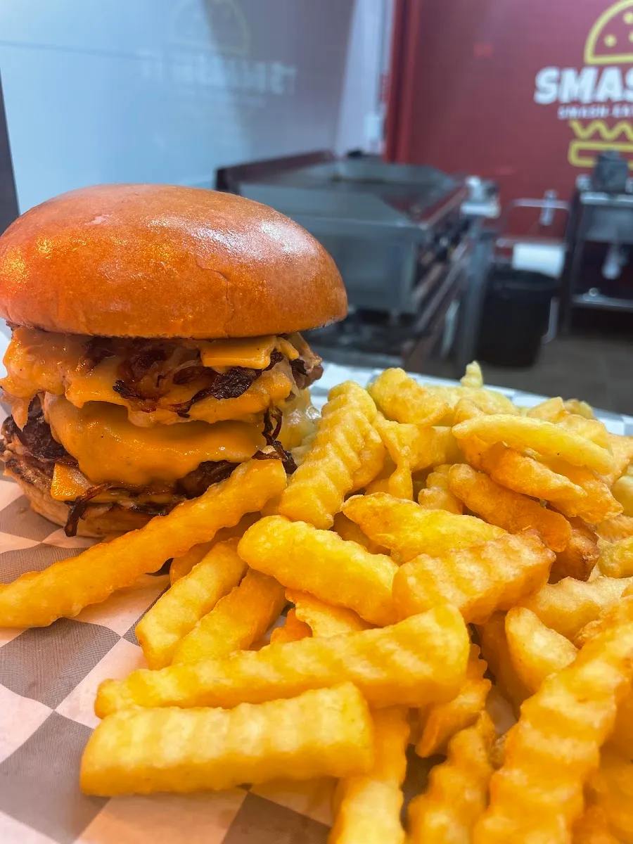 Smash It Burger Diner — photo 6