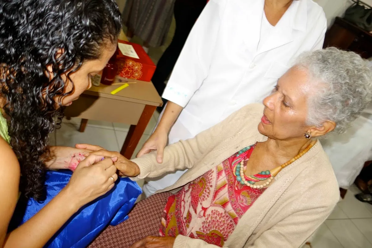 Sociedade Beneficente das Damas Israelitas do Rio de Janeiro - Froien Farain — foto 9