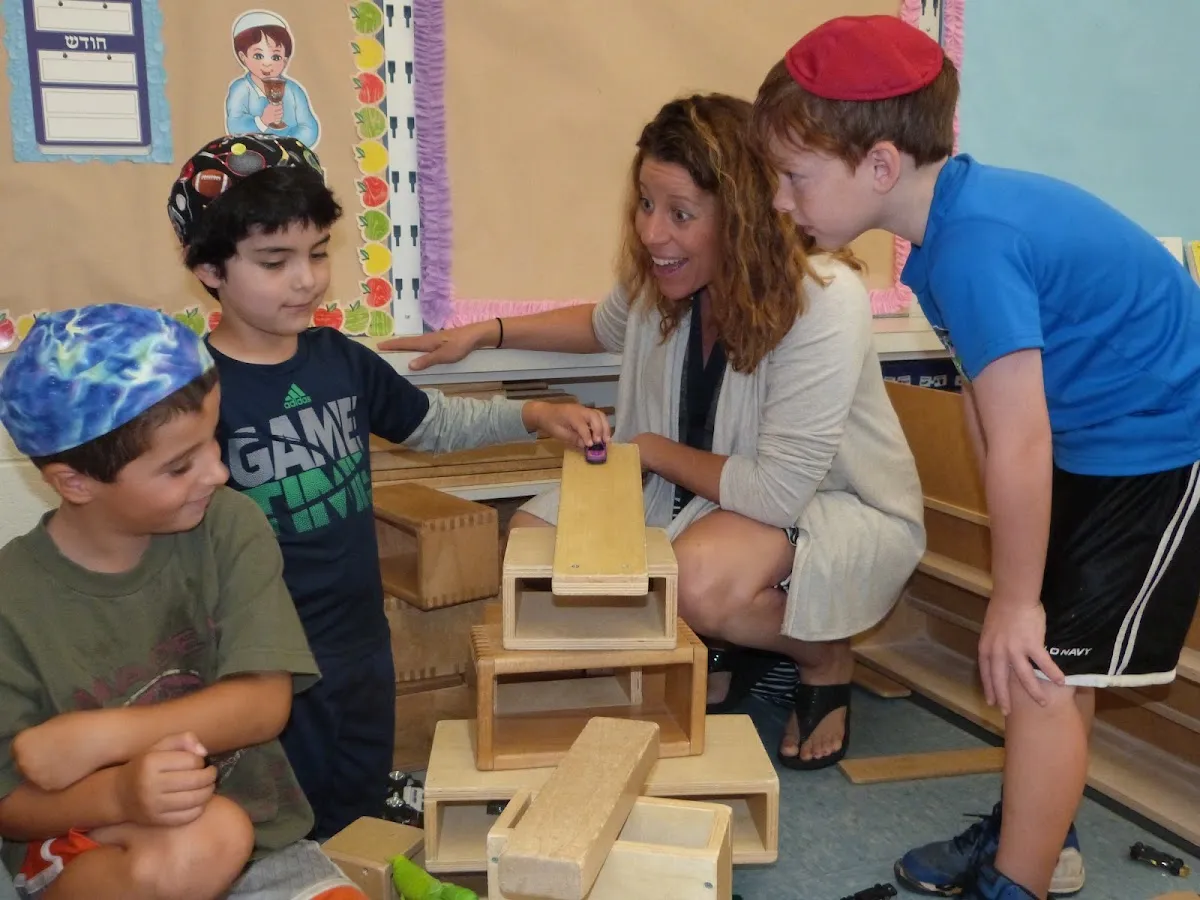 Solomon Schechter Day School de Hartford — photo 5