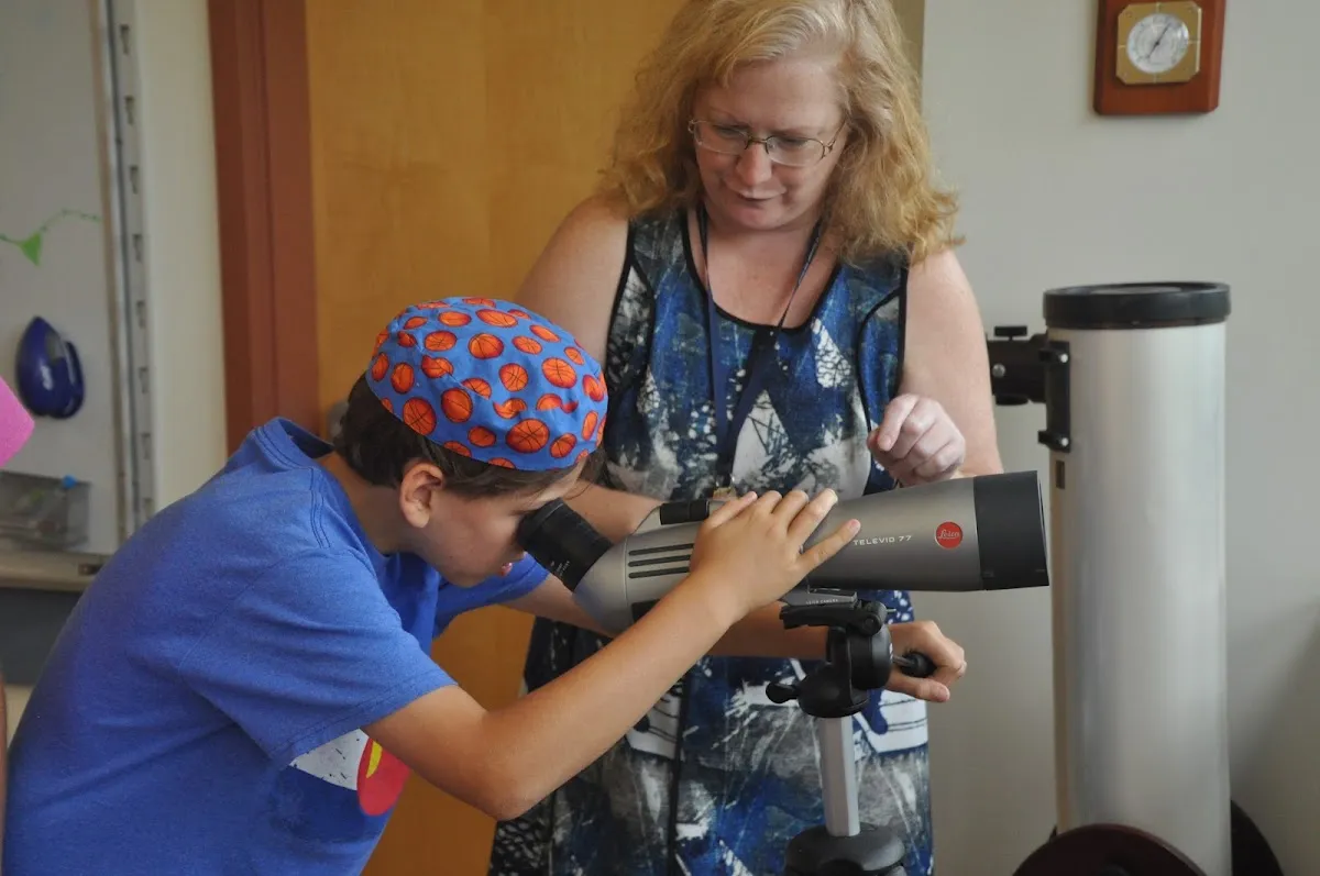 Solomon Schechter Day School de Hartford — photo 6