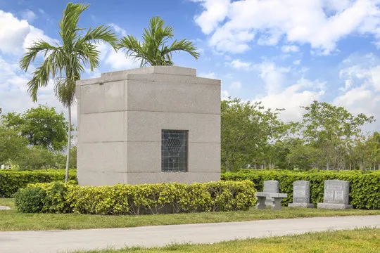 Star of David Memorial Gardens — foto 6