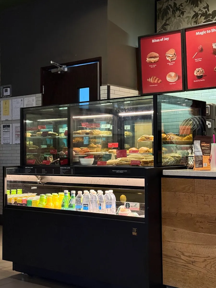 Starbucks | Multiplaza — photo 9