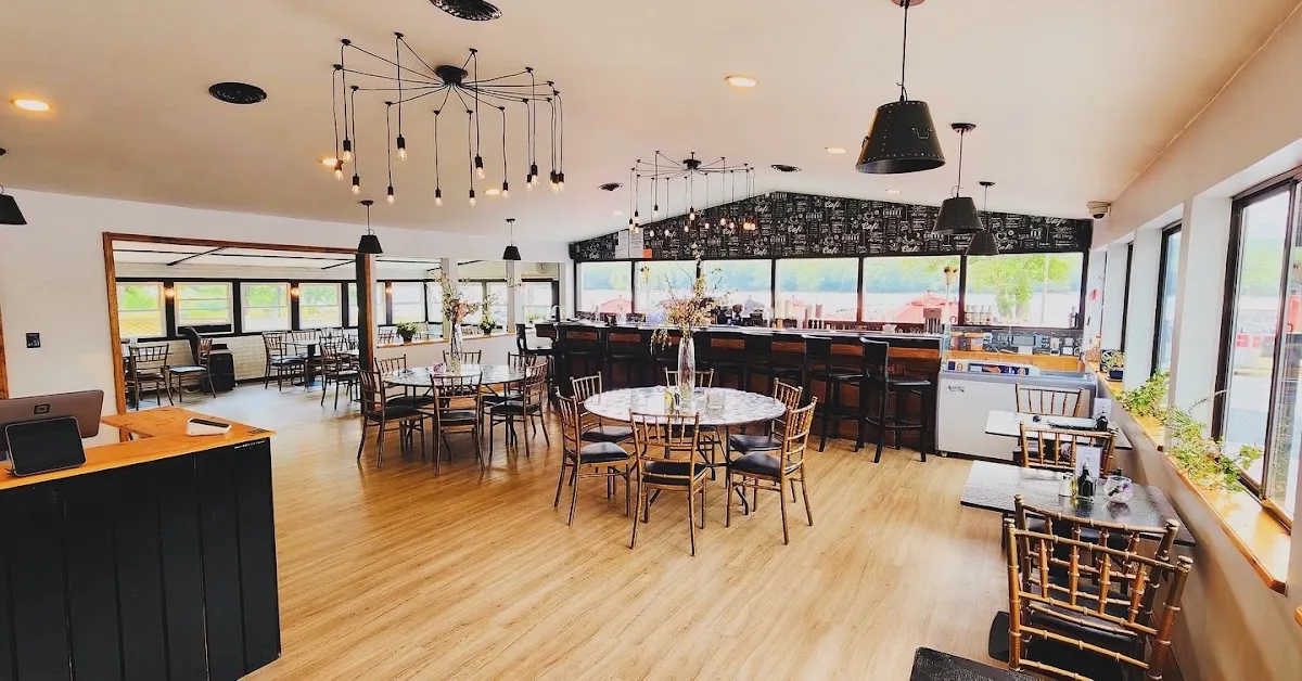 Starlight Bistro — foto 3