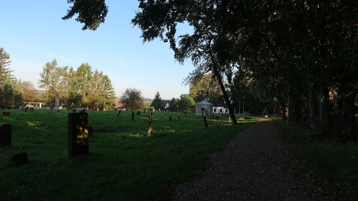 Stary cmentarz żydowski w Nowym Sączu (ohel cadyków z Sącza) — foto 7
