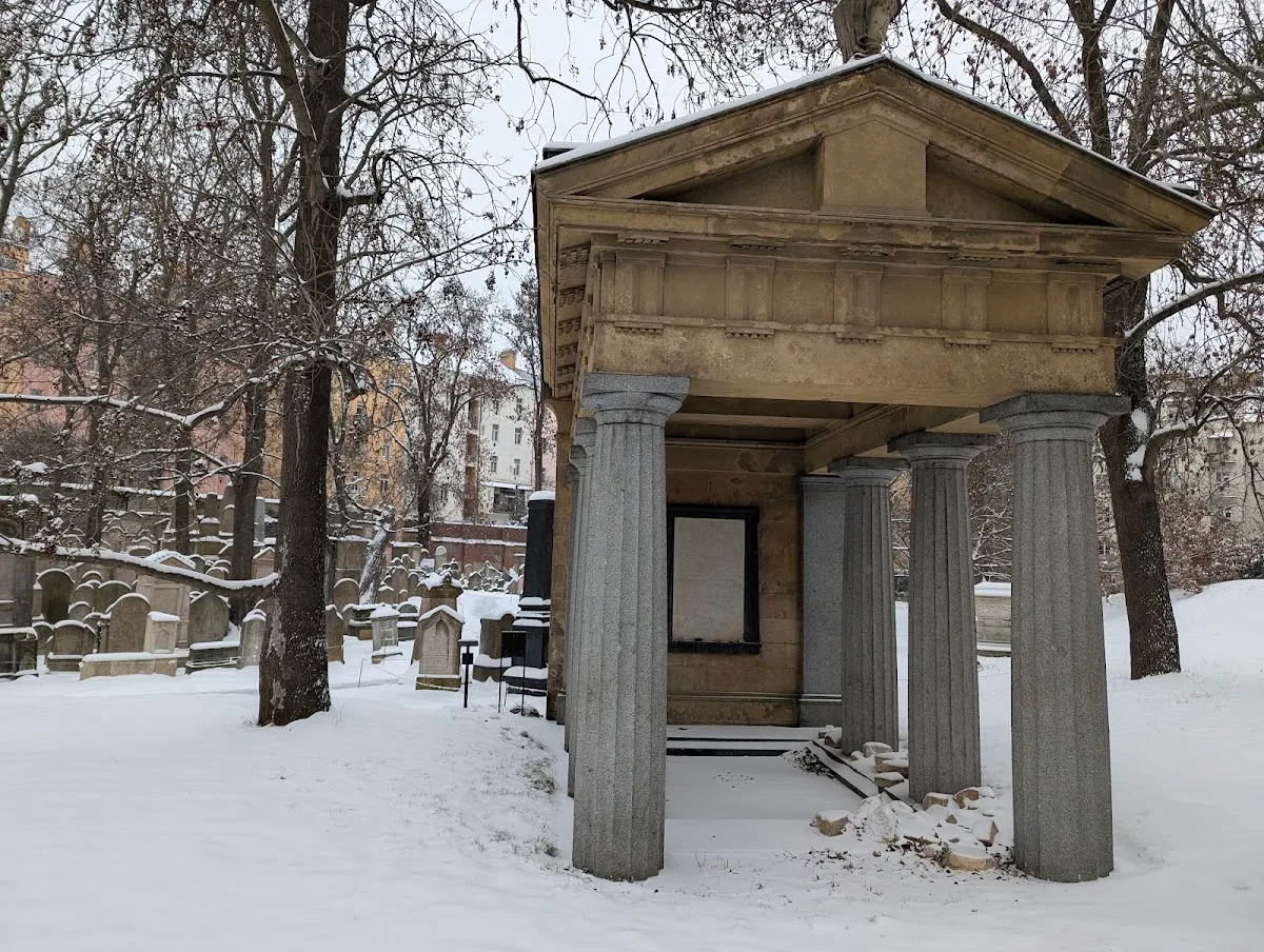 Starý židovský hřbitov Žižkov — foto 10