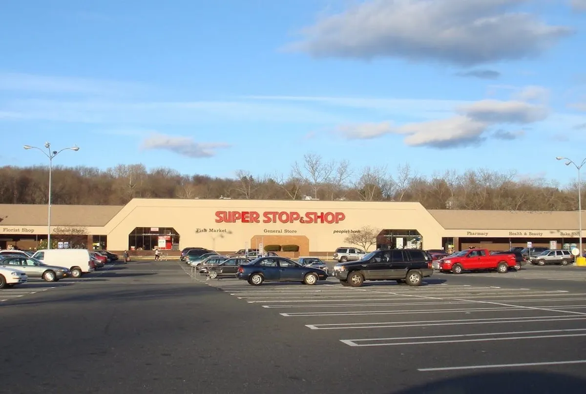 Stop & Shop — photo 8