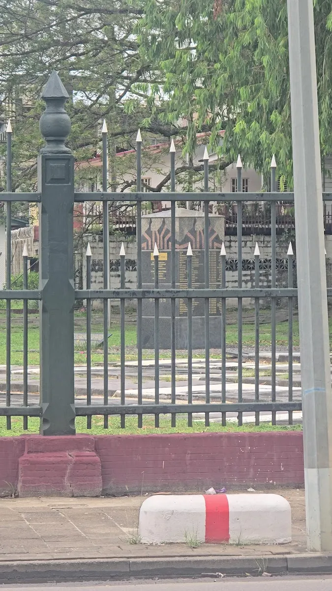 Suriname Holocaust Memorial — foto 2