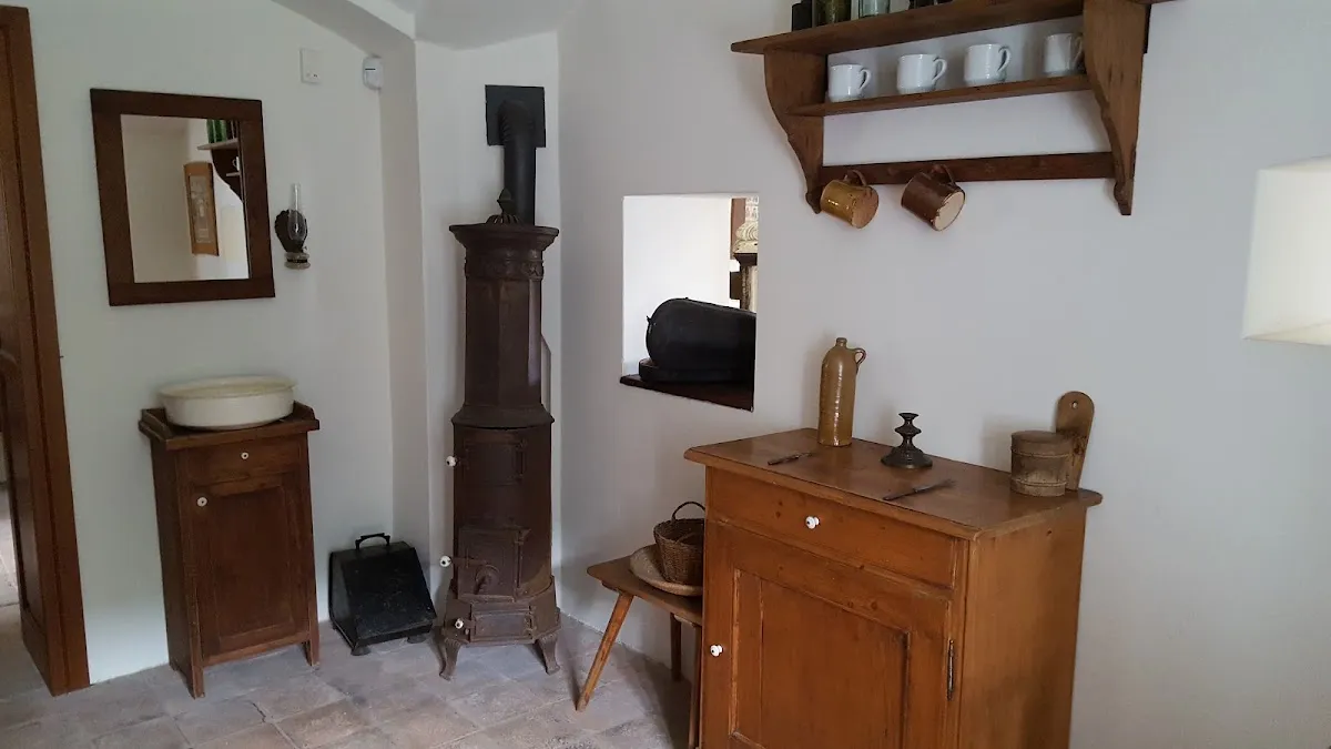 Synagoga a Rabínský dům v Úštěku — foto 10