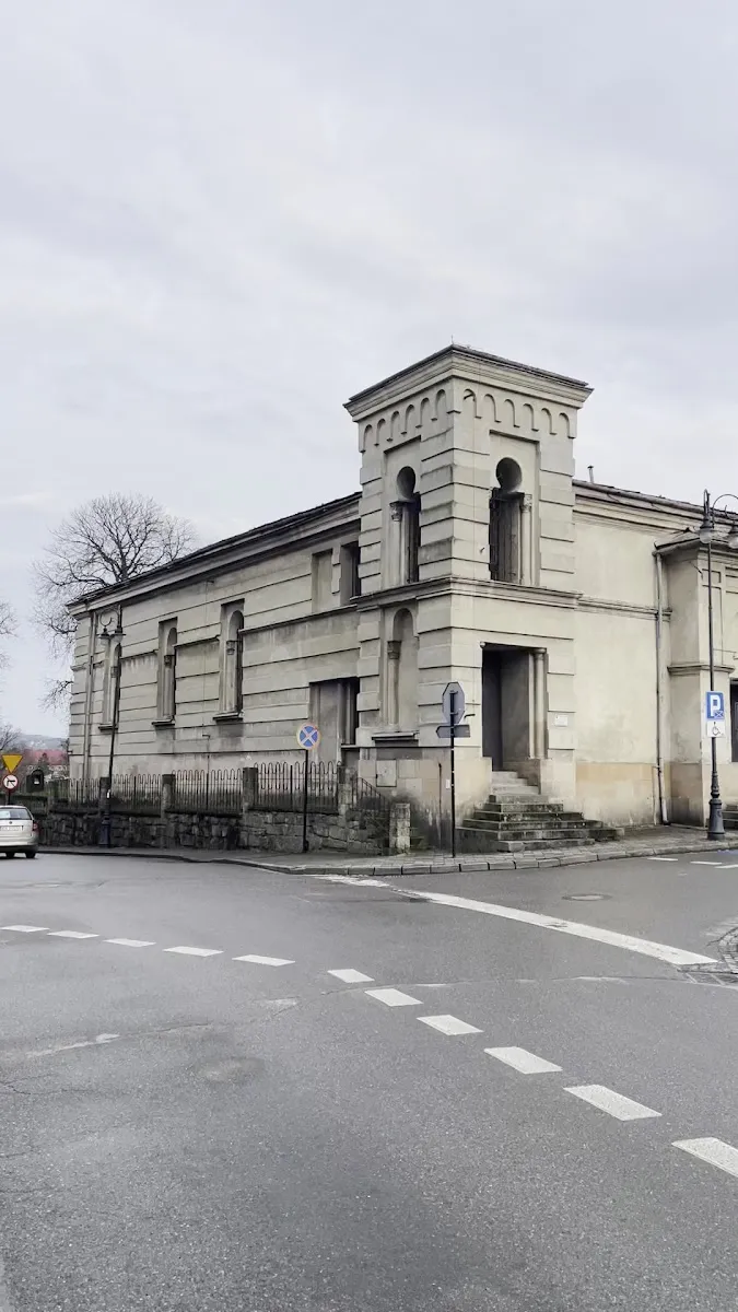 Synagoga w Nowym Sączu (Galeria Dawna Synagoga) — foto 3