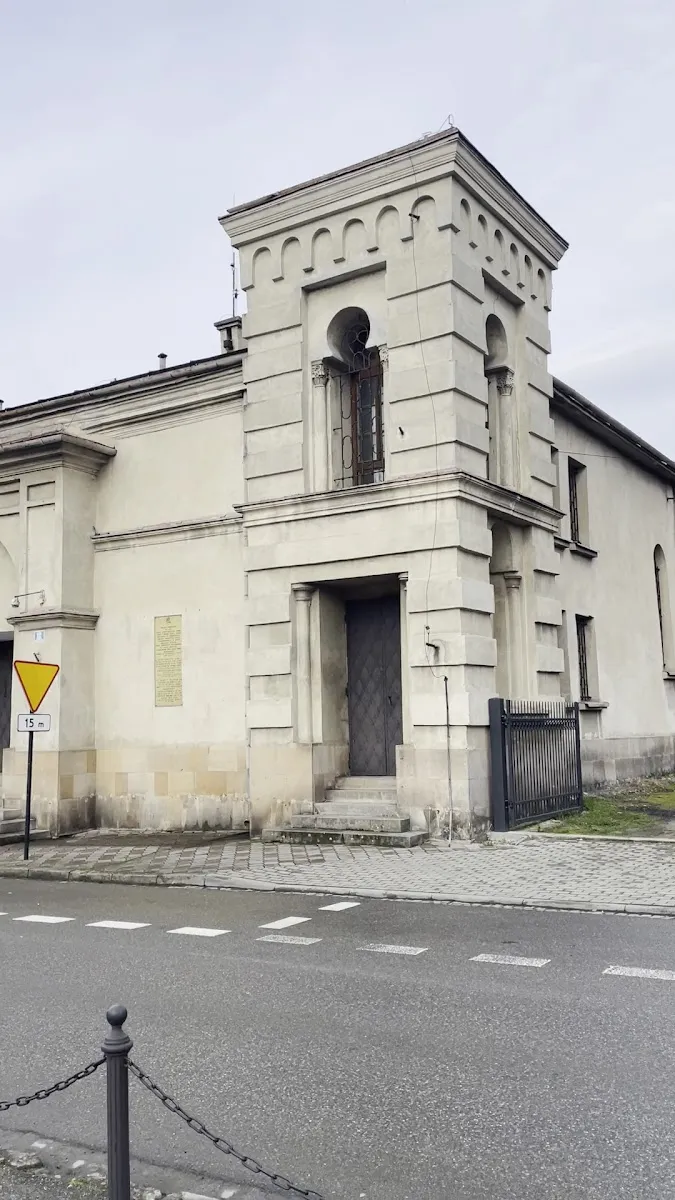 Synagoga w Nowym Sączu (Galeria Dawna Synagoga) — foto 4