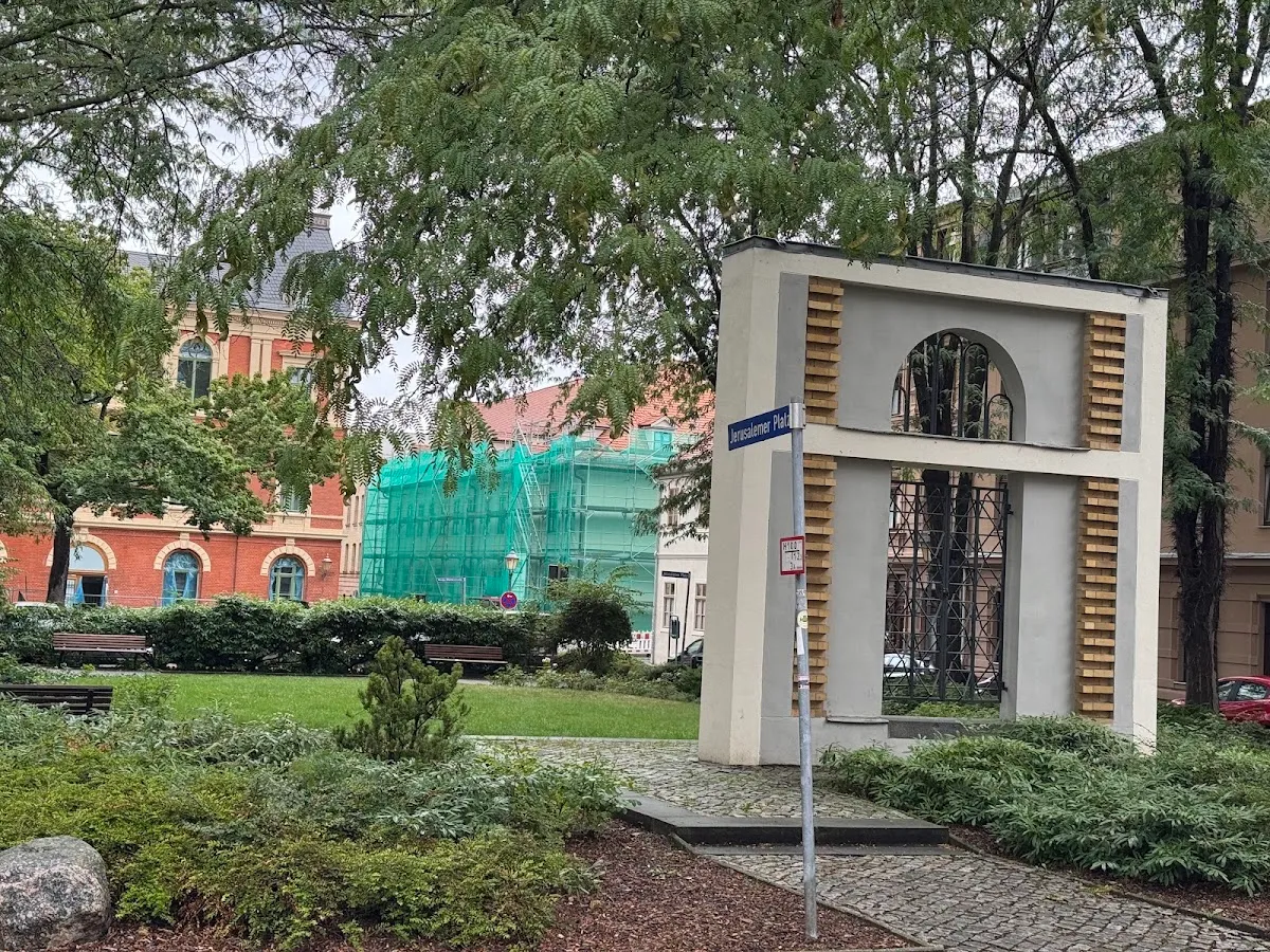 Synagogendenkmal — foto 2
