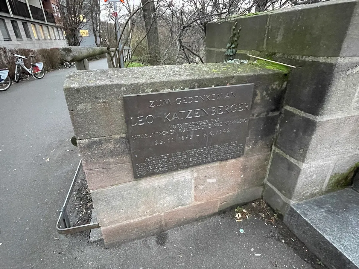 Synagogendenkmal — foto 4