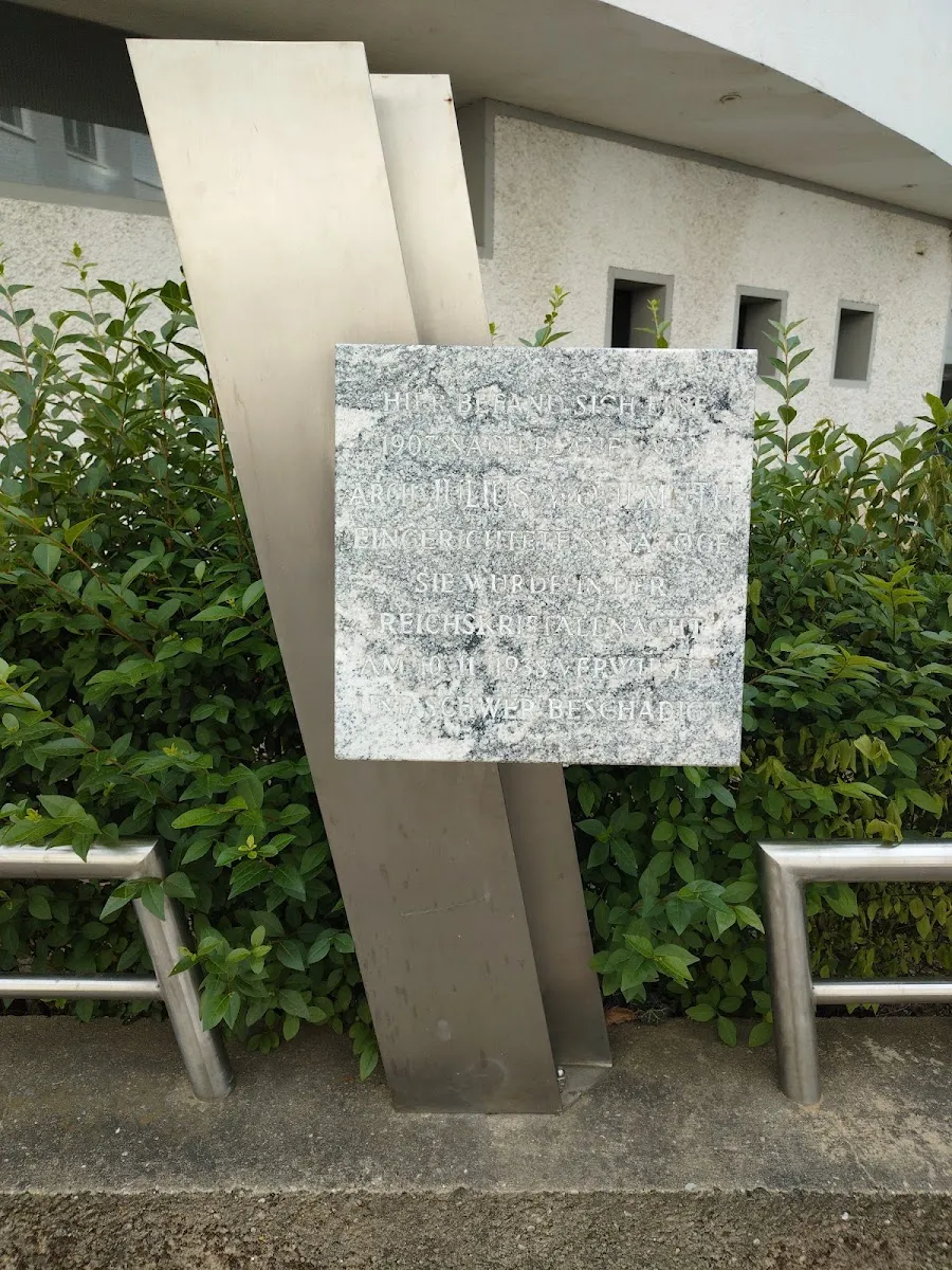 Synagogue Döbling Memorial Plaque — foto 8