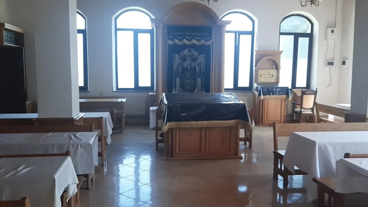 Synagogue of the Apter Rav — foto 3