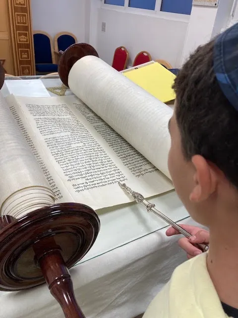 Synagogue Suresnes — foto 5